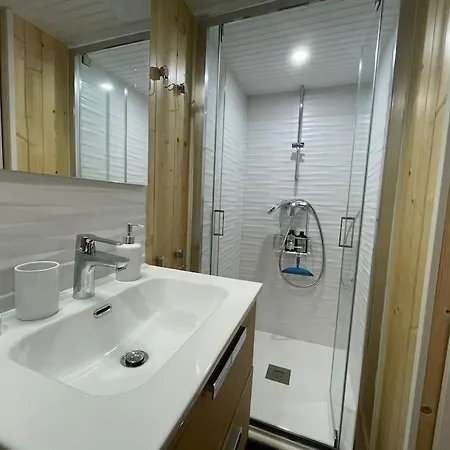 شاليه Chalet Avec Piscine Proche Plage *