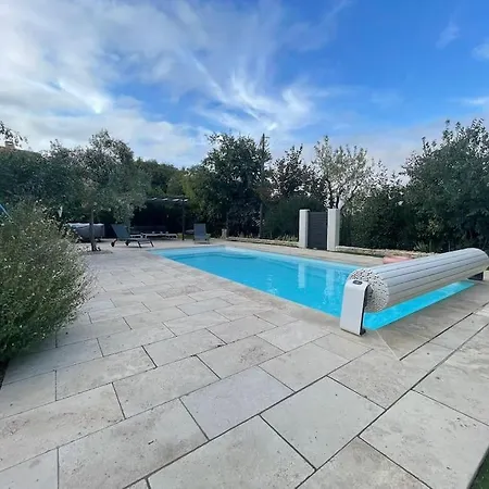 Chalet Avec Piscine Proche Plage شاليه